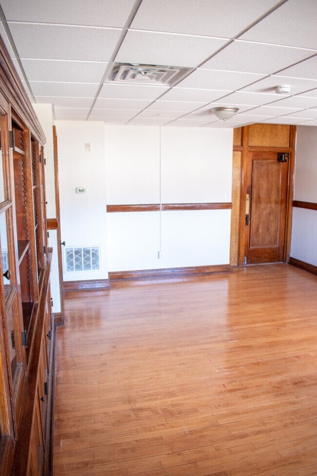 Building Photo - School House Apartments