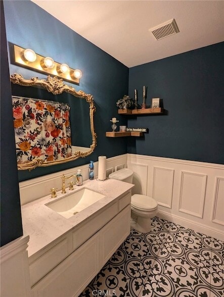 Building Photo - 26857 Claudette St