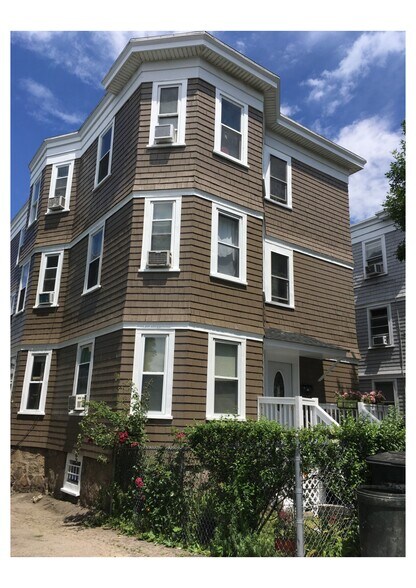 Primary Photo - 3985 Washington St