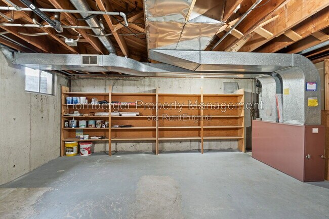 Building Photo - 10714 E Valleyway Ave