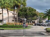 Building Photo - 1919 Discovery Cir E