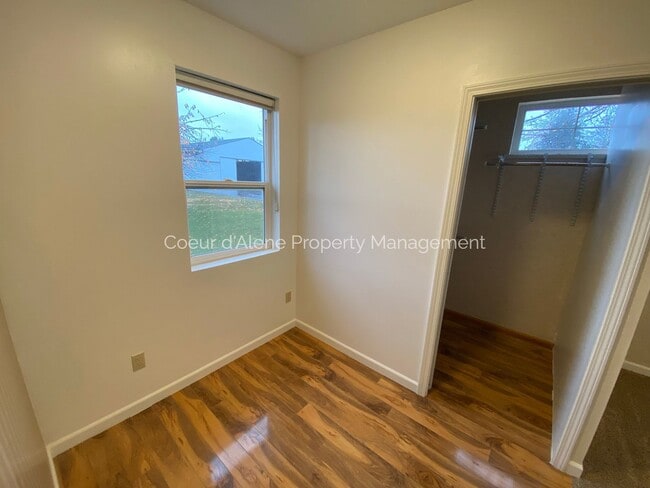 Building Photo - 2 bedroom house in Post Falls