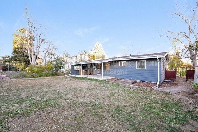 Building Photo - 1949 S Kearney Way