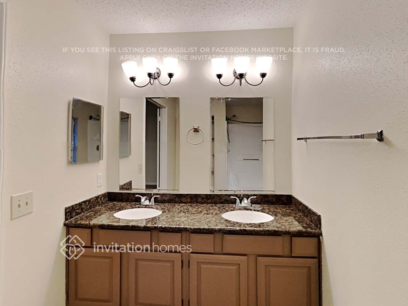 Building Photo - 11219 Sky Ridge Dr