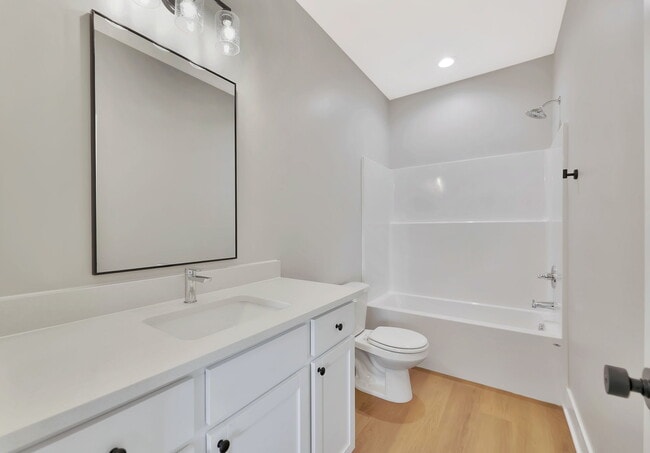 Building Photo - 333 Turnpike Rd