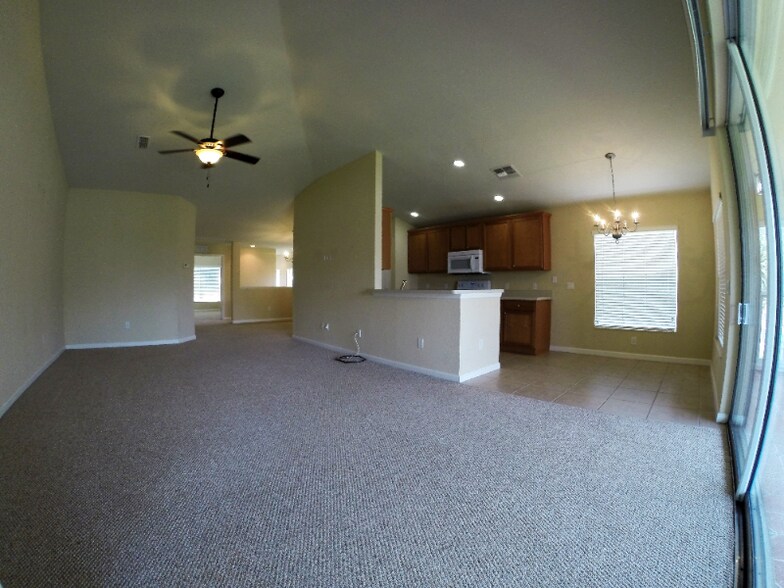 Building Photo - 4525 SW 52nd Cir