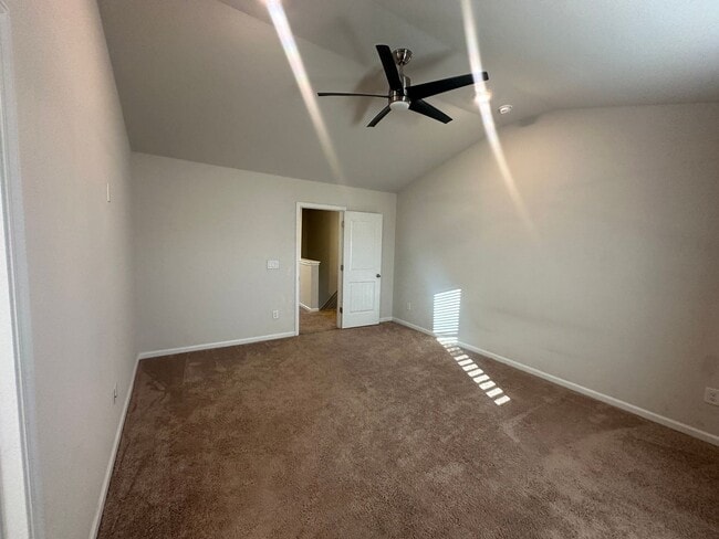 Building Photo - Wonderful Three Bedroom (Originally 4 Bedrooms That Has Been Converted to a HUGE Third Bedroom) T...