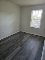 Building Photo - 14905 Cleese Ct