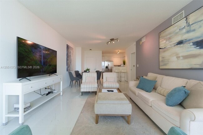 Building Photo - 335 S Biscayne Blvd