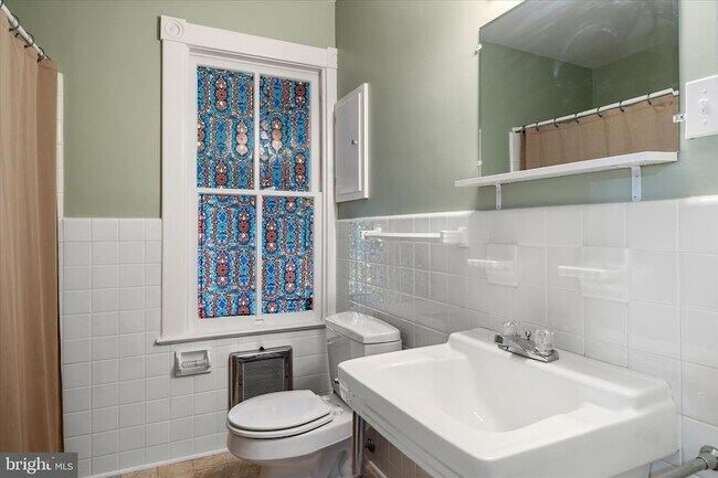 Building Photo - 5452 Middle Rd