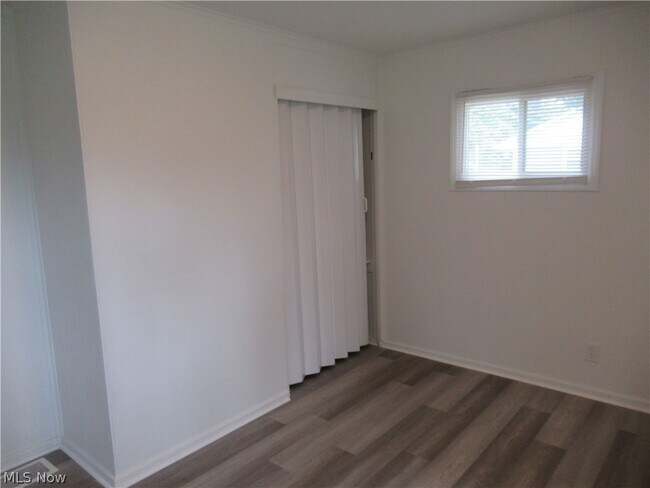 Building Photo - 1462 Harvard Dr