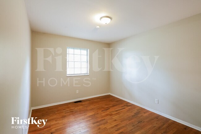 Building Photo - 3618 Ferncliff Ave