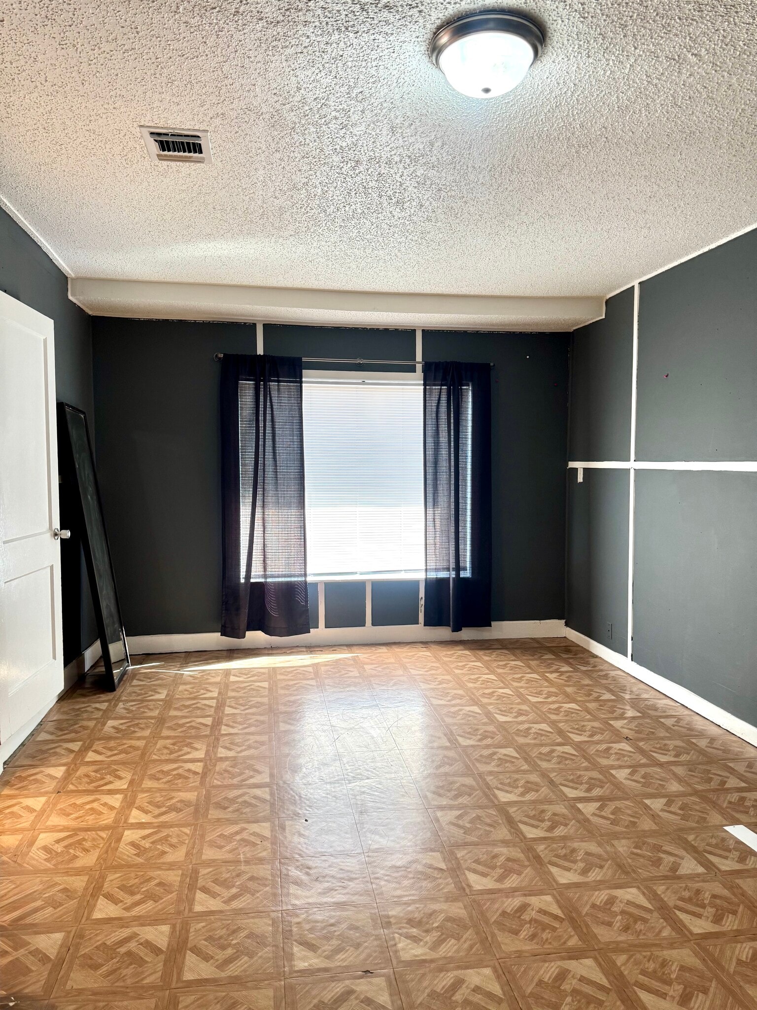 Extra room w/ washer/drier hookups - 231 Storeywood Dr