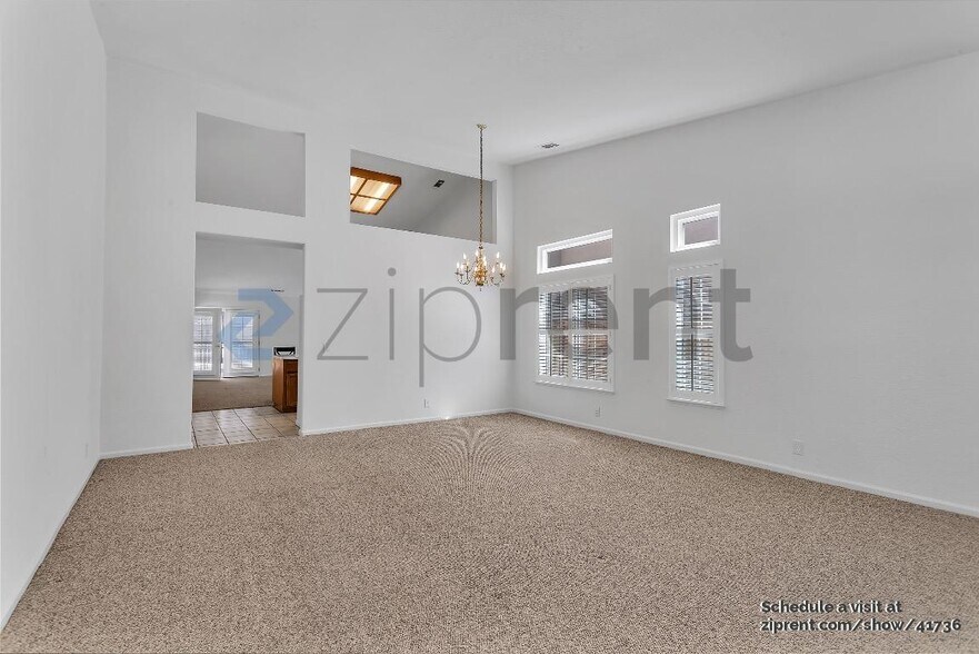 Building Photo - 10034 River Oaks Dr