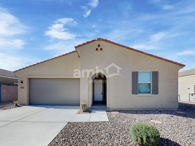 Primary Photo - 7161 E Bobwhite Ct