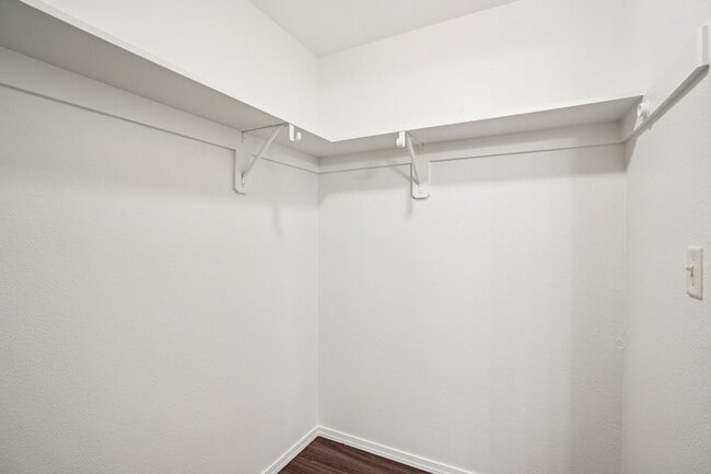 Building Photo - Beautiful 4BR/2BA Single-Level Home in Heart of McMinnville