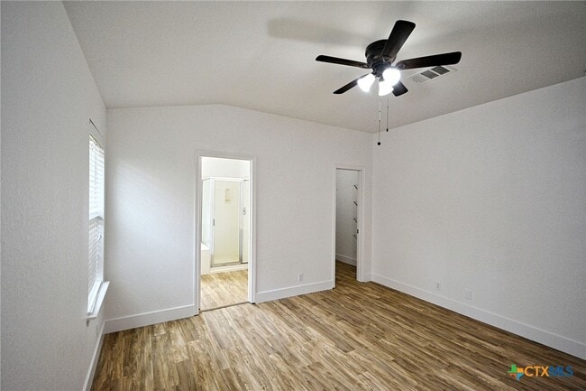 Building Photo - 2539 Fayette Dr