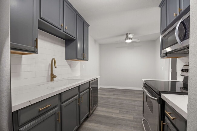 Building Photo - 1650 S El Camino Real