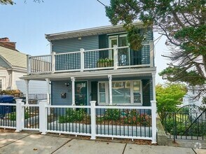 Building Photo - 27 Beachview Rd