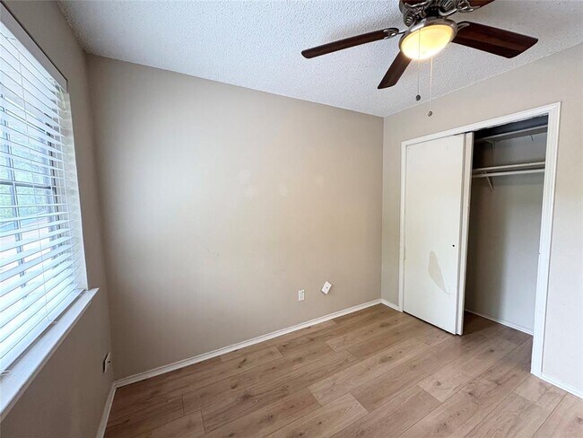 Building Photo - 3014 Cottonweed Trail