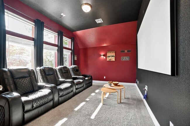 Building Photo - 1904 Woolsey Wy