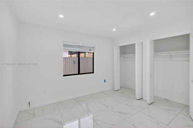 Building Photo - 2492 SW 44th St