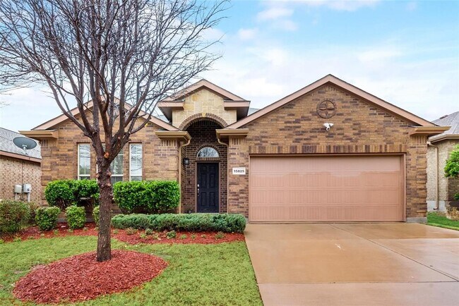 Building Photo - 15825 Carlton Oaks Dr