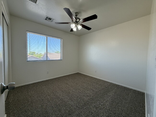 Building Photo - Updated 3-Bedroom Home with Vaulted Ceilin...