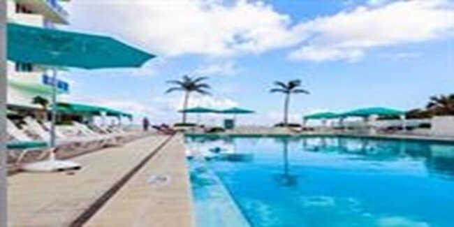 Building Photo - 3725 S Ocean Dr