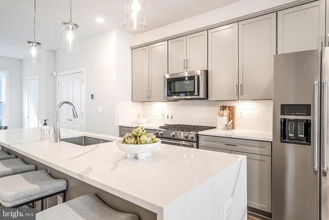 Building Photo - 12742 Verdant Wy