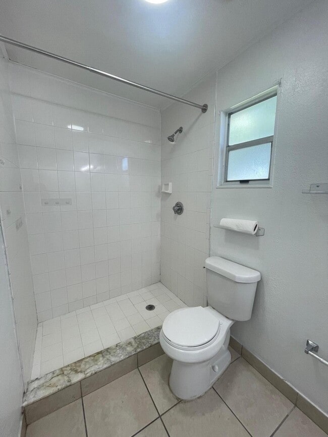 Building Photo - 754 Date Palm Dr