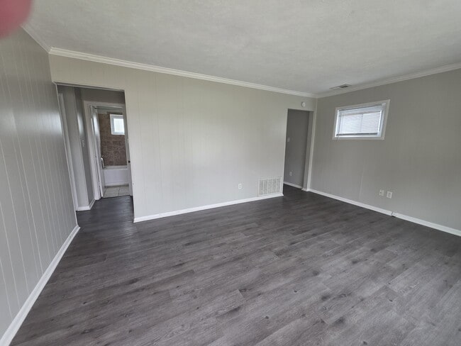 Building Photo - 3825 Kenard Ct