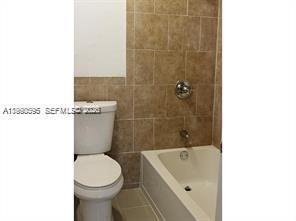 Building Photo - 500 NW 43rd Ct