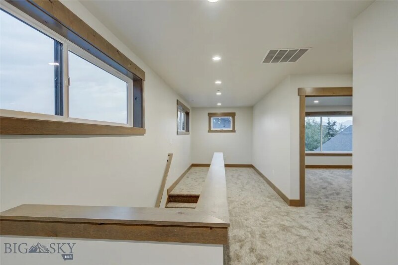 Building Photo - 4559 Alexander St