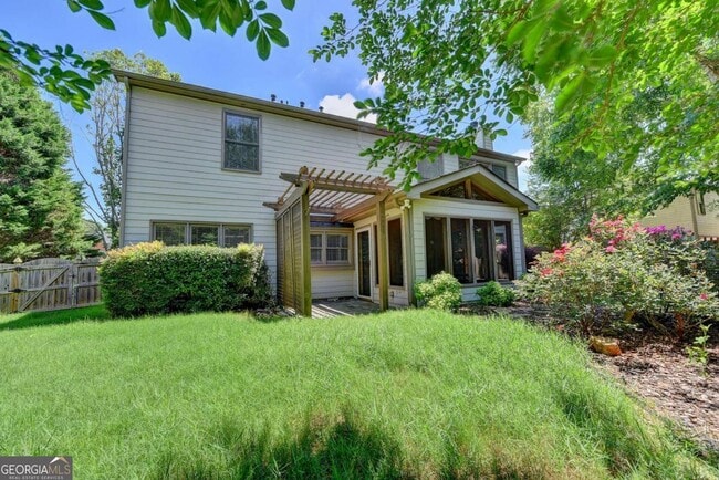 Building Photo - 7470 Brookwood Way