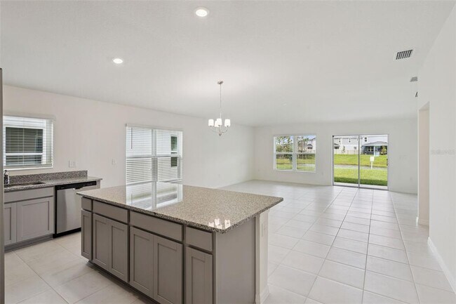 Building Photo - 3262 Sanctuary Dr