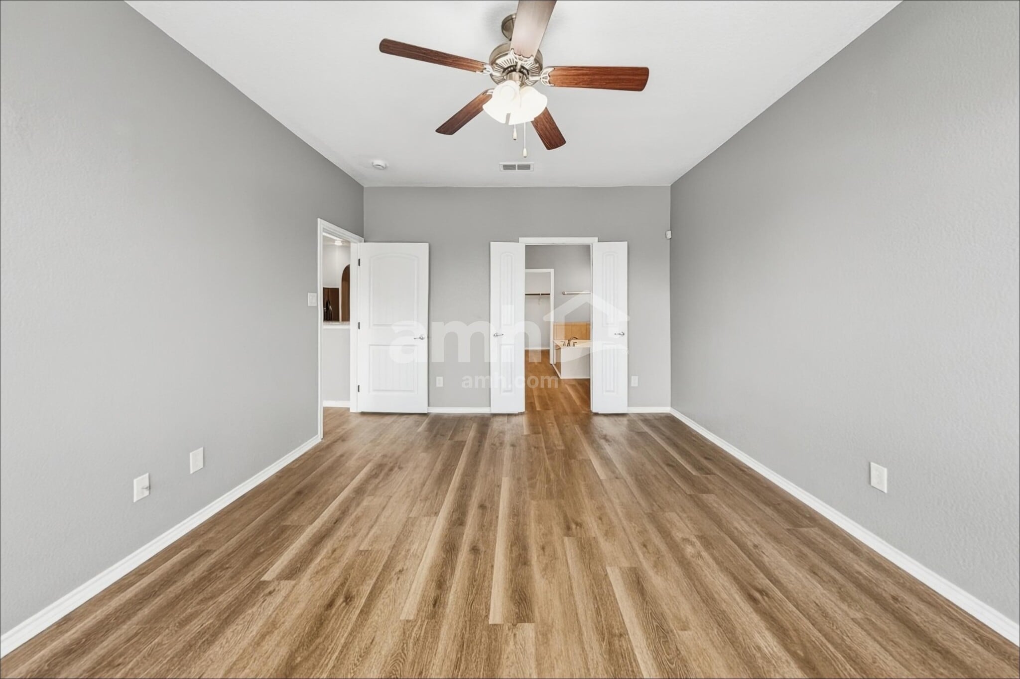 Building Photo - 3101 Hornbeam St