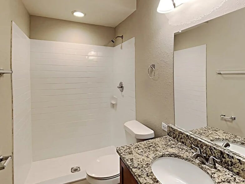 Building Photo - 3668 Sandhill Crane Dr
