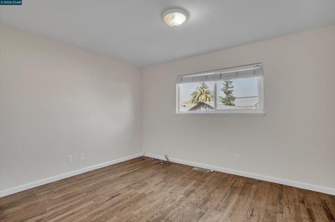 Building Photo - 753 Castle Ct