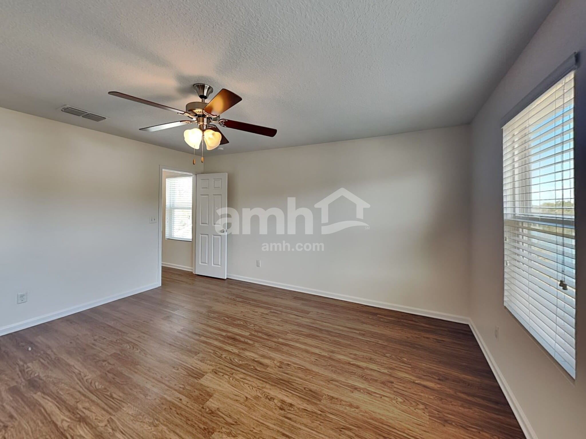 Building Photo - 221 W Jayce Wy