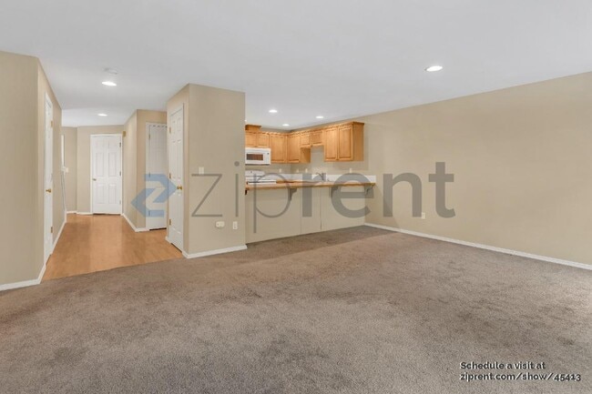 Building Photo - 13926 NE 7th Ct