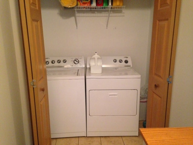 Laundry - 423 Cedar Pl