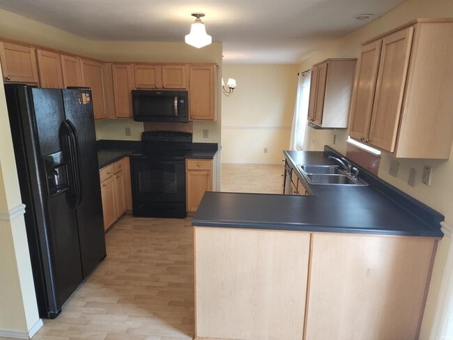 Building Photo - 3819 Claybridge Dr