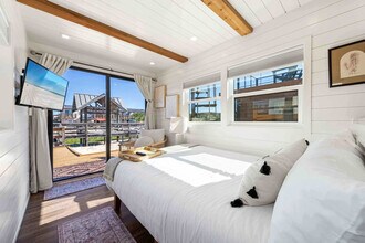 Building Photo - 316 Bream Ave