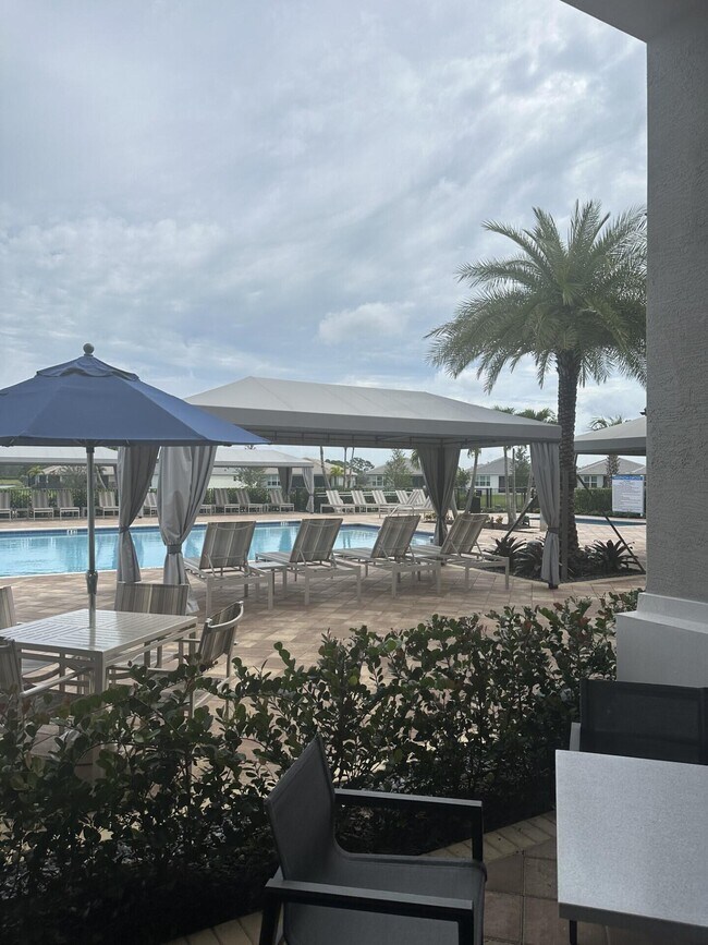 Building Photo - 11643 SW Moon River Way