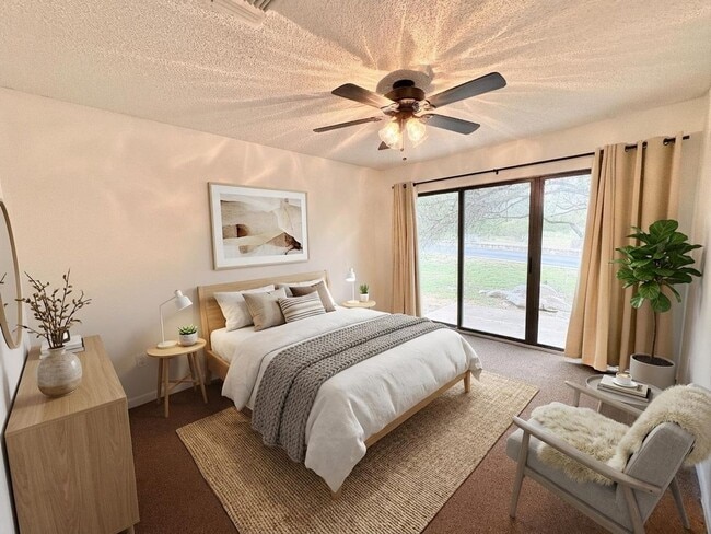 Building Photo - Tranquil 2BD/3BA Townhouse with Wildlife Views & Hill Country Charm!