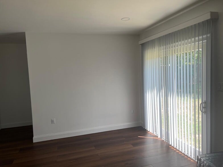 Building Photo - 6032 Clames Dr