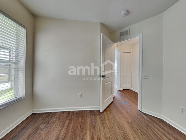 Building Photo - 11340 Misty Isle Ln