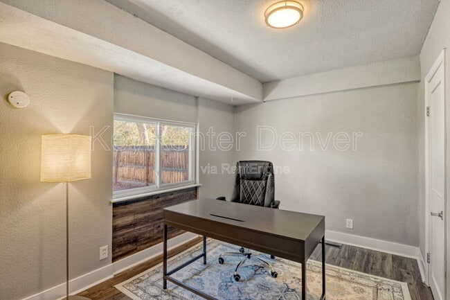 Building Photo - 4481 E Bails Pl