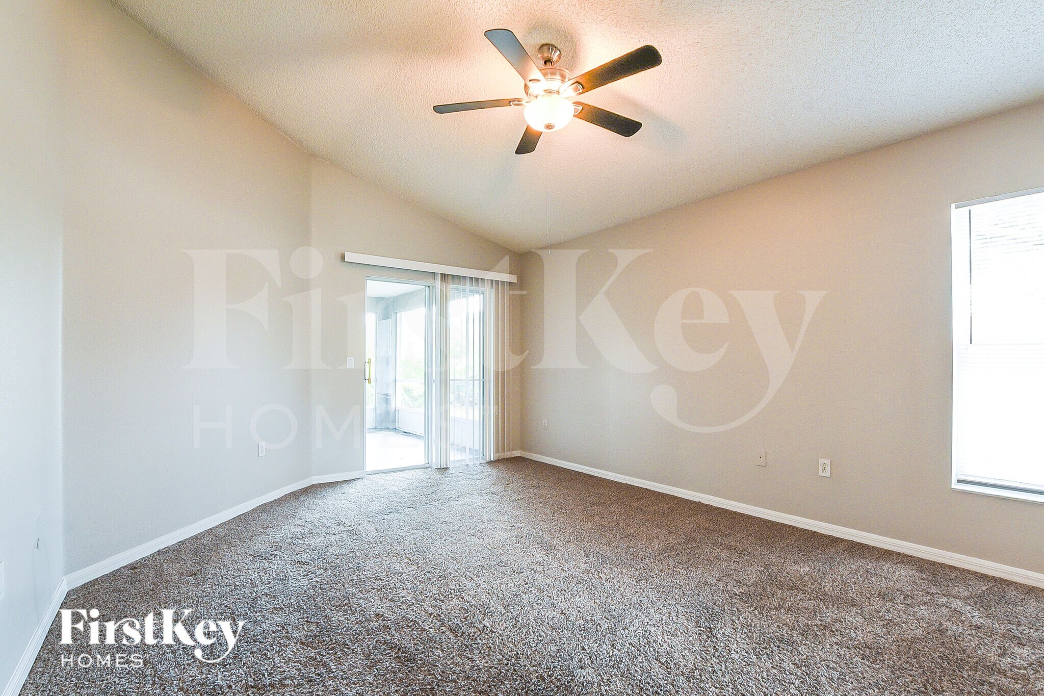 Building Photo - 2411 Dumas Dr